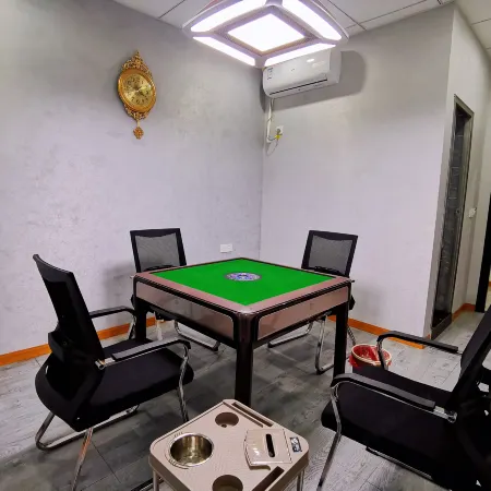 Junlian Yujunzhou Hotel