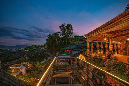 Leisure YueGuLou Inn Отели в г. Лицзян