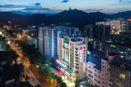 柏曼酒店(百色恒基广场店)