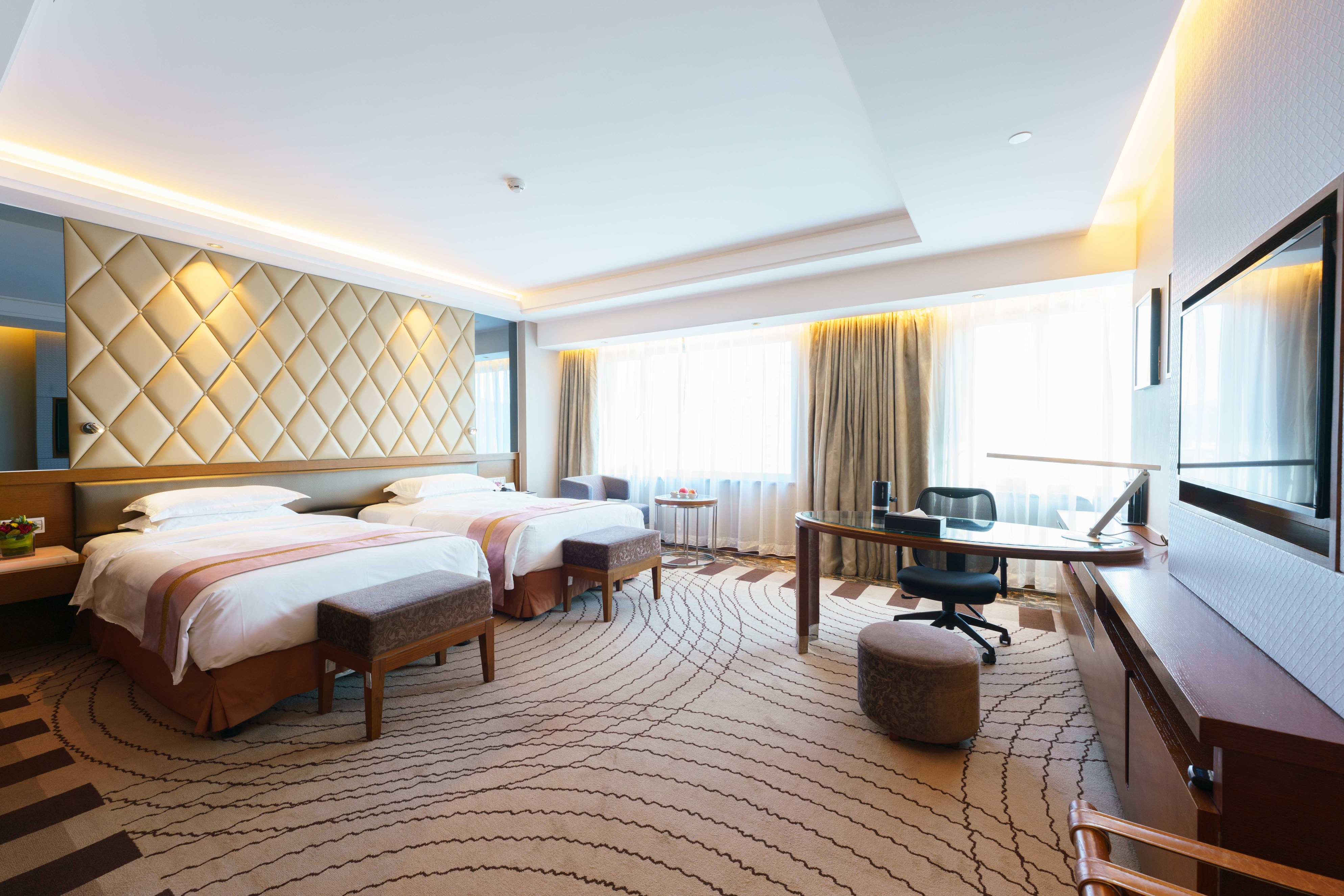 Xinjiang Zunmao Yindu Hotel (Hongshan Park Autonomous Region Museum Store) Over view