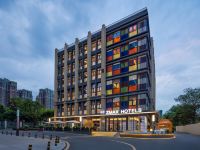 ZMAX HOTELS(成都万象城万年场地铁站店)