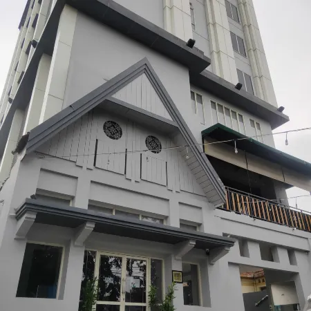 Batiqa Hotel Darmo - Surabaya