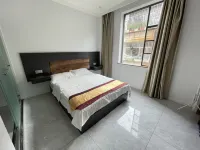 Mengzi Yuhuang Kuaijie Hotel Hotels near Former Site of Mengzi Customs
