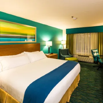 Holiday Inn Express & Suites JACKSONVILLE - BLOUNT ISLAND by IHG Hotels near Ribault Monument