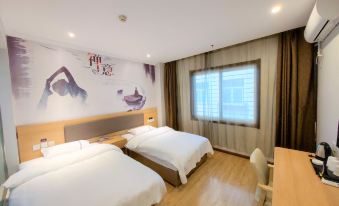 Junyi Chain Hotel (Baoji Jintai Dadao Tangchaocheng)
