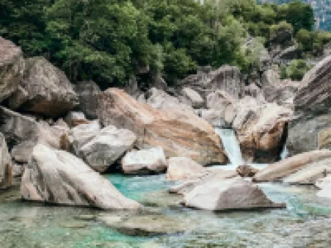 Riva Rooms & Studios - Check-in 24hr Hotels in Minusio