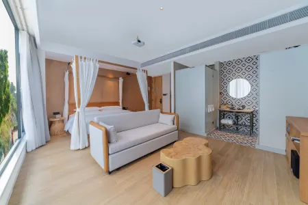 Yingnuo Yanbo Homestay (Zhaoqing Qixingyan Scenic Area)