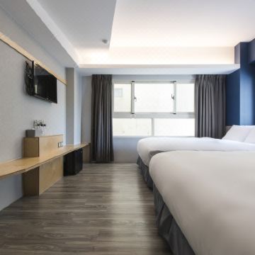 Quadruple Room Sparrow Hotel Promo Code
