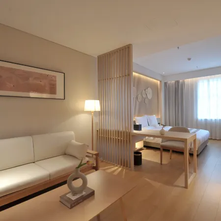 Yintong Yiju Holiday Hotel (Fuxin People's Government Branch)