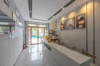 Hello Light Hotel (Linquan County Jiangziya Plaza)