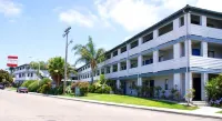 The Marina Inn on San Francisco Bay Hotels in San Leandro