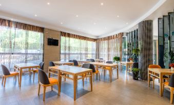 Qingmu Hotel (Wanda Plaza, Changjiang East Road, Chaohu)
