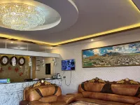 Old Village Head Hotel Hotels in Lhazê