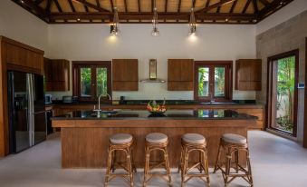 Baan Pinya Chic Three Bedroom Pool Villa