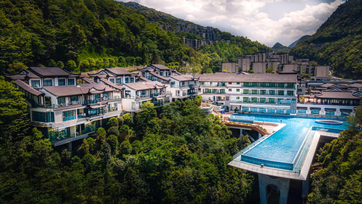 Chongqing Albion Gold Buddha Mountain Resot