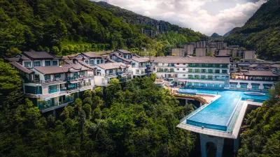 Chongqing Jinfoshan Liangyu International Resort Hotell i Nanchuan District