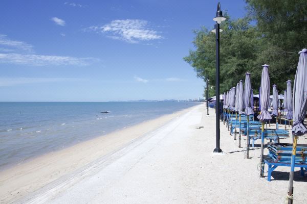 Golden Guesthouse by the Beach Cha Am(โกลเดน เกสต์เฮาส์ บาย เดอะ บีช ชะอำ)_1