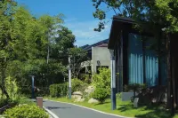 PEIYILODGE LINGFENG Hotels near Caribiland