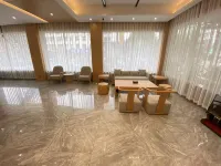 Haven Smart Hotel  (Xinyang Huaibin Minzheng Road Branch)