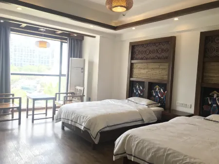 Twining Inn (Tianmen Mountain Store, Zhangjiajie)