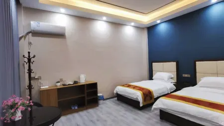 Anhua Xinlv Hotel Отели рядом с достопримечательностью «Longquan Cave»