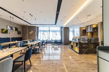 Homeinn Selected Hotel (Cangzhou Huanghua Port Shenhua Road) Отели в г. Хуанхуа