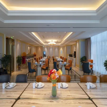 Vienna Hotel (Taian Feicheng Junyue Building Wuyue Plaza Branch))