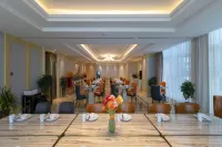 Vienna Hotel (Taian Feicheng Junyue Building Wuyue Plaza Branch))