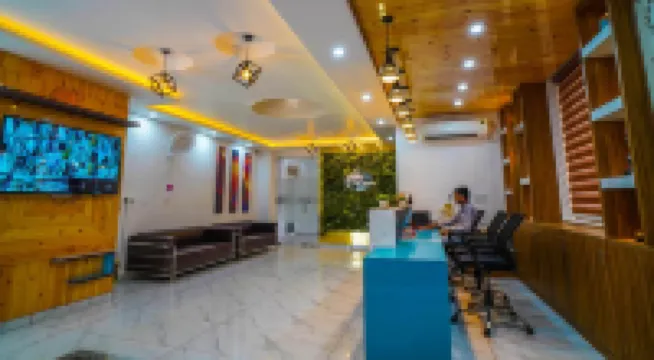 昌迪格紅蘋果酒店