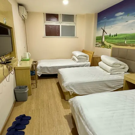 Huaxuan Hotel (Dachang Branch)