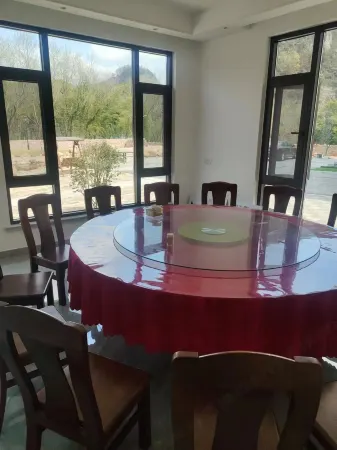 Xifeng Yayuan Homestay Отели рядом с достопримечательностью «Yongjia Academy»