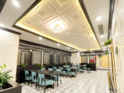 Cửa Đông Luxury Hotel Các khách sạn ở Thành phố Vinh