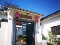 Taizhou Zhoujiayuan Hotel di Qin Lake Wetland Scenic Spot