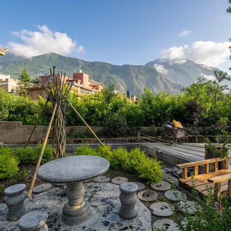 Maoxian Guigu Homestay