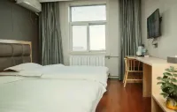 Wanlong Grand Hotel Hotel dekat Danhe Canyon