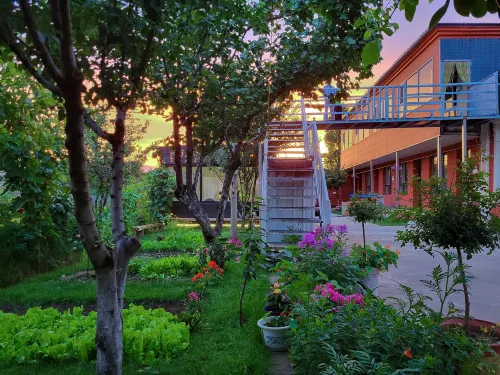 Xinyuan Xianglao Leisure Inn