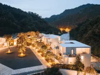 Laojunshan Ruiqi Yexingxuan Hotel Hotels in Luanchuan