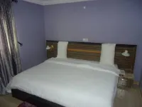 Motel Bellisima Limited Hotels near Benson Idahosa University Library
