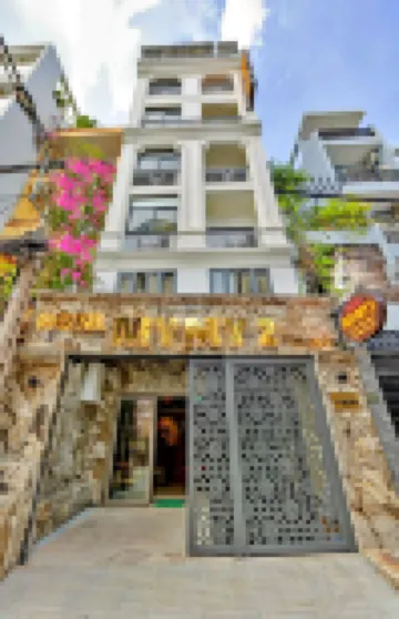 S79 MyMy 2 Hotel Các khách sạn gần Việt Nam Quốc Tự