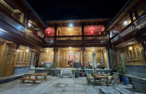 Eryuan Fengyu Taoyaju Homestay