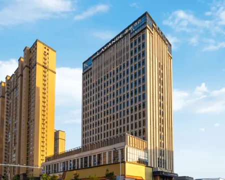 Lavande Hotel (Dawu Xintiandi) Hotel di Dawu