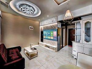 Fuyang Yushan Boutique Apartment (Sanma Commercial Plaza)