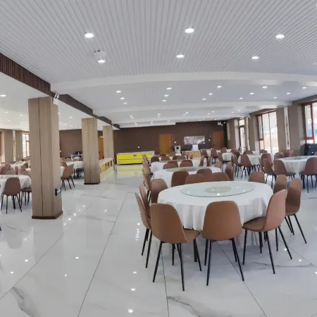Pinyouran · Yumi Xiangli Holiday Hotel