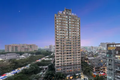 Elong Wanguo Hotel (Xishuangbanna Jinghong Poshui Plaza) Hotels near Riverside Night Market