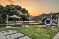 Hangzhou Qiyueju 180° Countryside Highland Creek View Homestay (Longlinba Scenic Area) Hotels near Yaokoucun