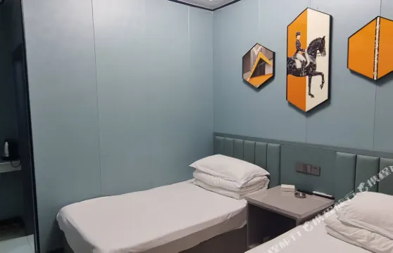 伊甯浩客驛家民宿