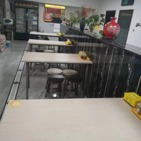 Pingshan Nandian Jindi Hotel
