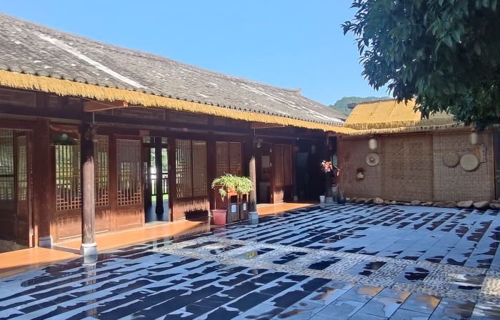 Langshan Bajiaozhai Xiao'er Farm House