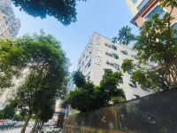 Xingyi Yunyue Smart Hotel (Xingyi High-Speed Railway South Station Wanfenglin Airport) - 2성급