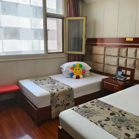 Xining Yijia Hotel